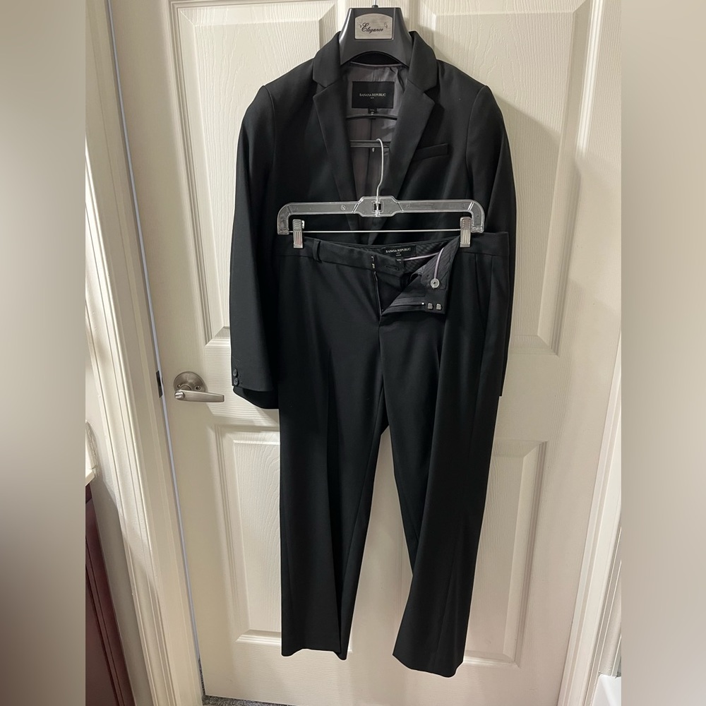 Banana republic, two piece black suit set